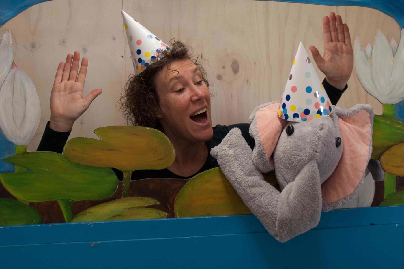 Een verrassingsfeestje voor Ollie! Feest