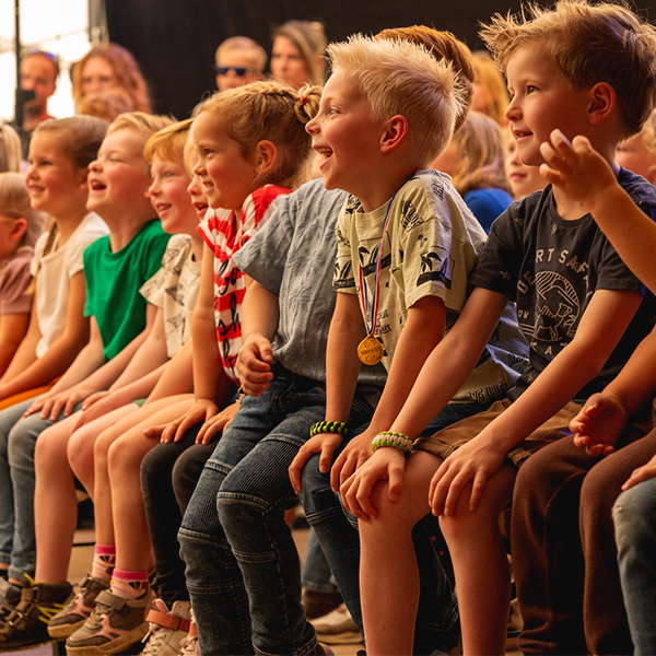 Kindershow Anders met Sander: Lachen Geblazen