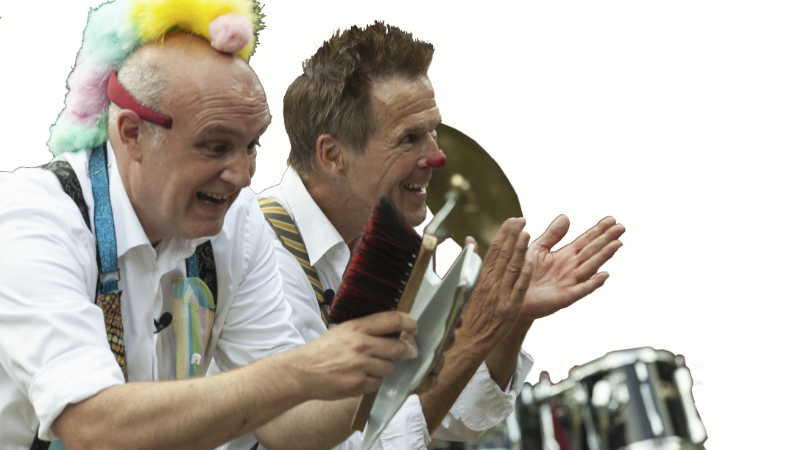 zelfs muziek met veger en blik