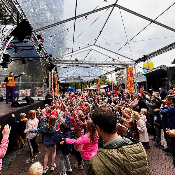 Kindershow Anders met Sander: Lachen Geblazen